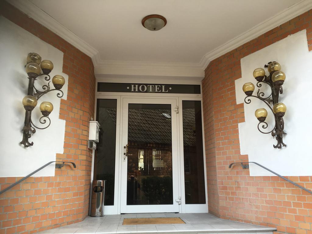 Spreezeit Hotel Люббенау Екстер'єр фото